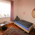 Laatzen - Private Apartment